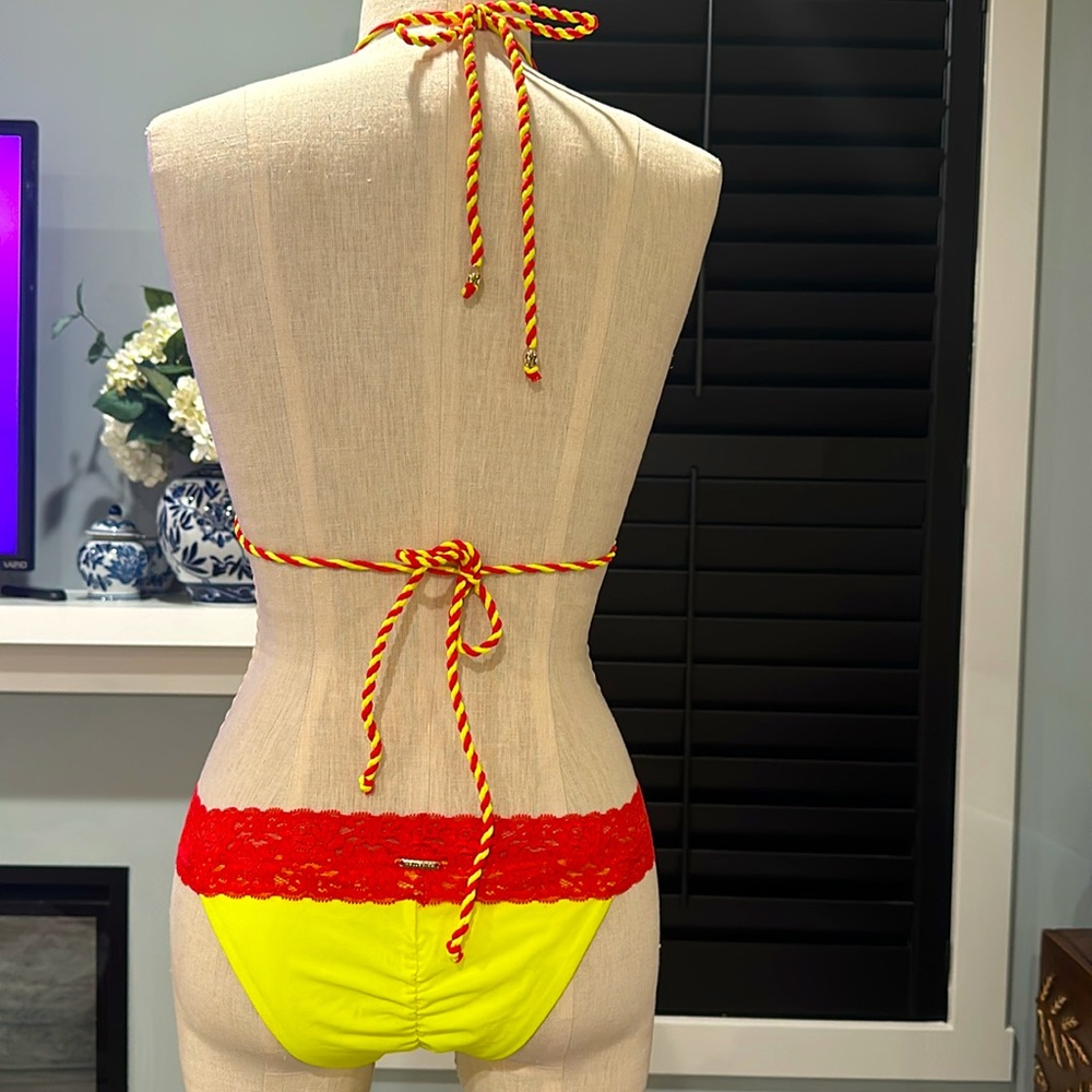 Relleciga Bikini - Picture 3 of 4